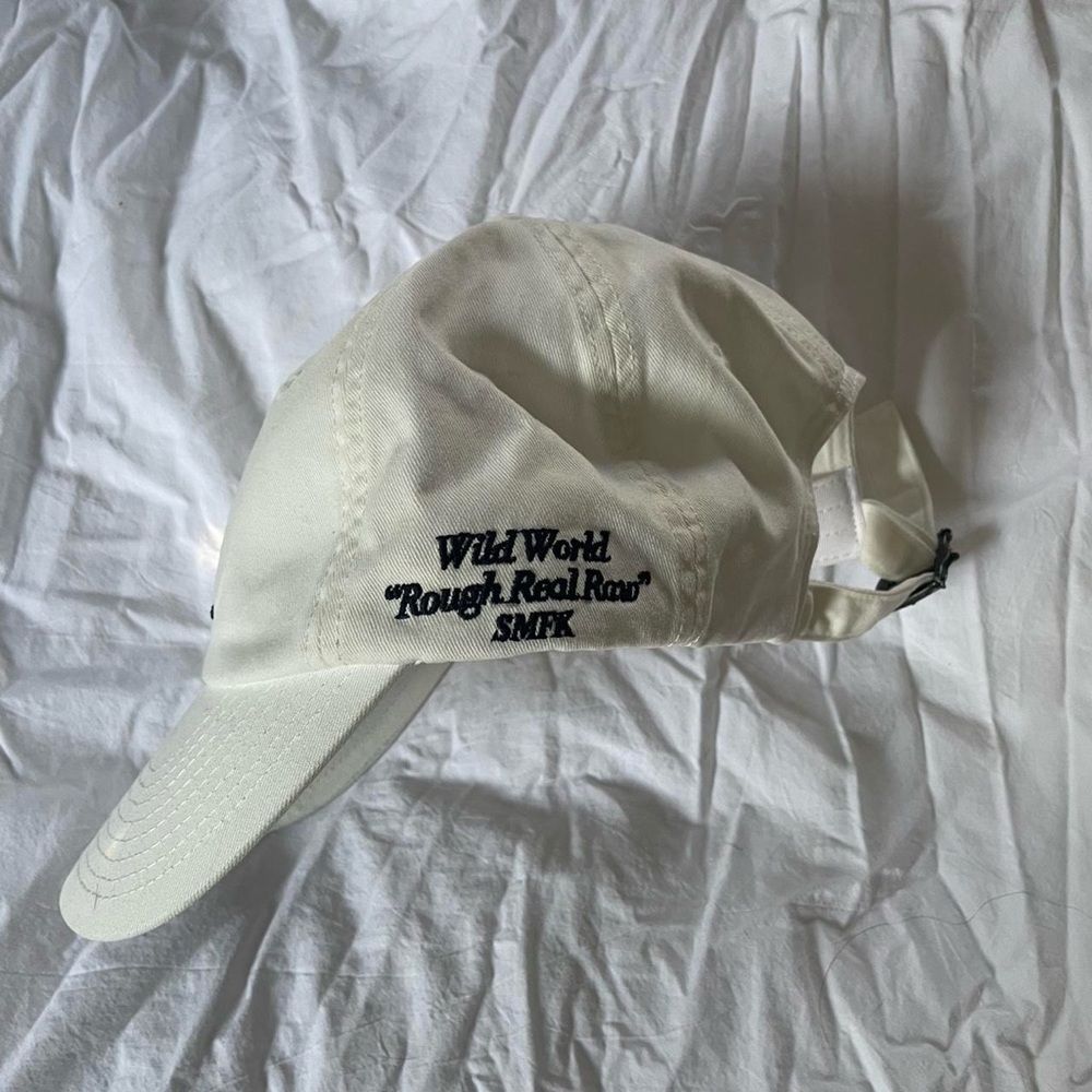 🤍 SMFK • Model White Baseball Hat w navy embroidery - Picture 12 of 14